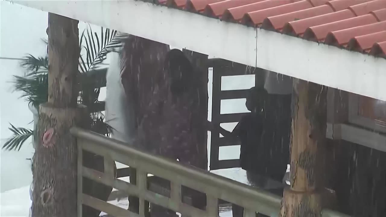 Hurricane Melissa bears down on Jamaica