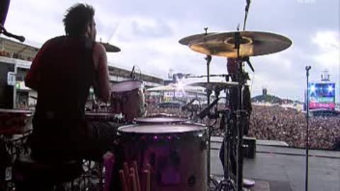 Billy Idol - (01) Dancing With Myself = Rock Am Ring 2005