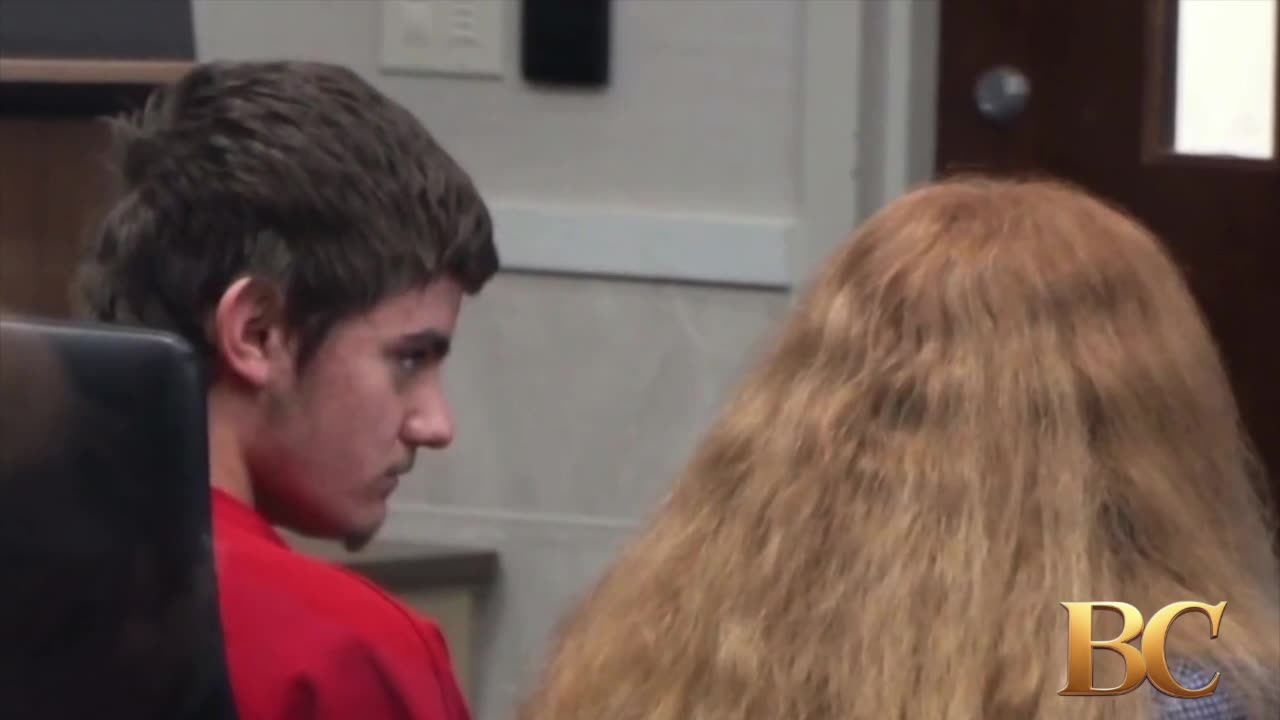 Wisconsin teen allegedly killed parents in extremist plot to assassinate Trump, FBI says