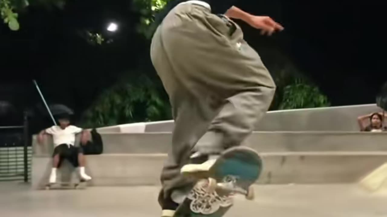 😮🛹 What a Two-Piece! | SkateNation