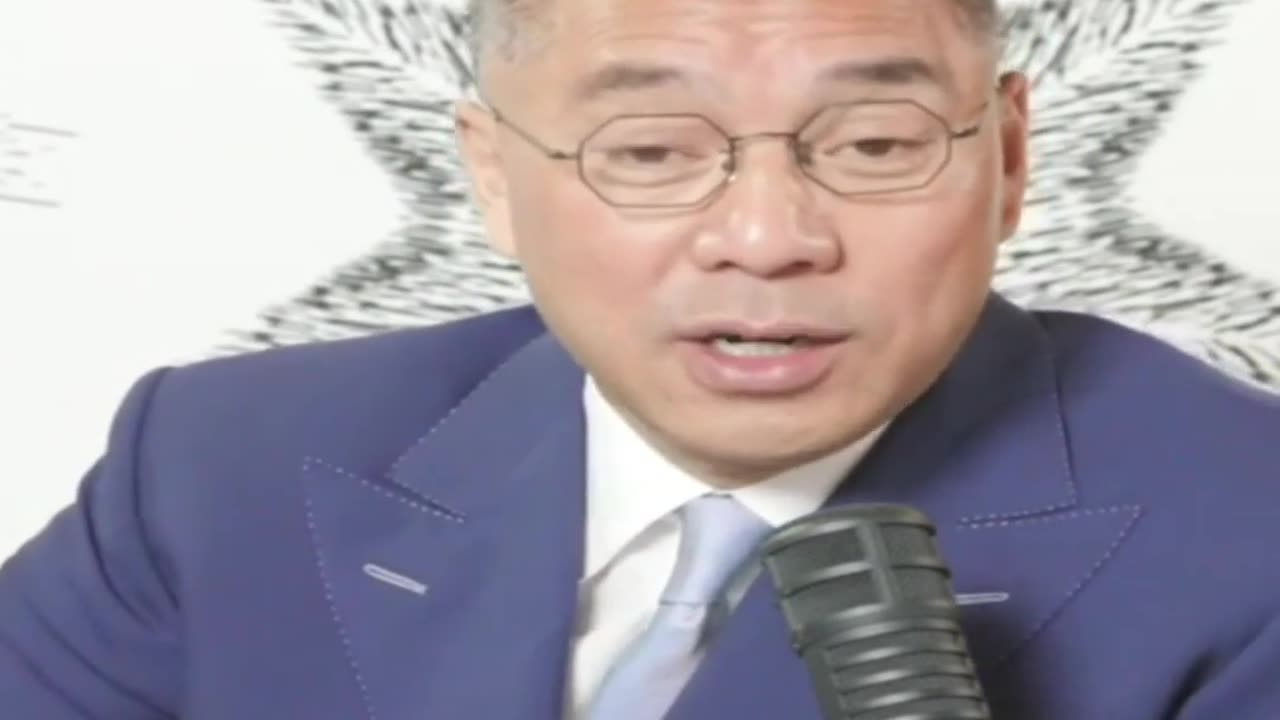20220327文贵先生直播： #拜登 总统48年历史，对中国没友好过。奥巴马时期，严格讲总统是拜登！ #习近平、 #彭丽媛 在洛杉矶和奥巴马见面被羞辱，差点踩裤脚摔下来，始作俑者是拜登。