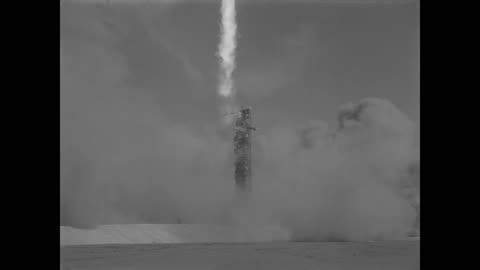Apollo (11) Spacecraf... - Apollo (11) Spacecraft #107, Saturn V Rocket, AS-506, Launch - 255-s-4655