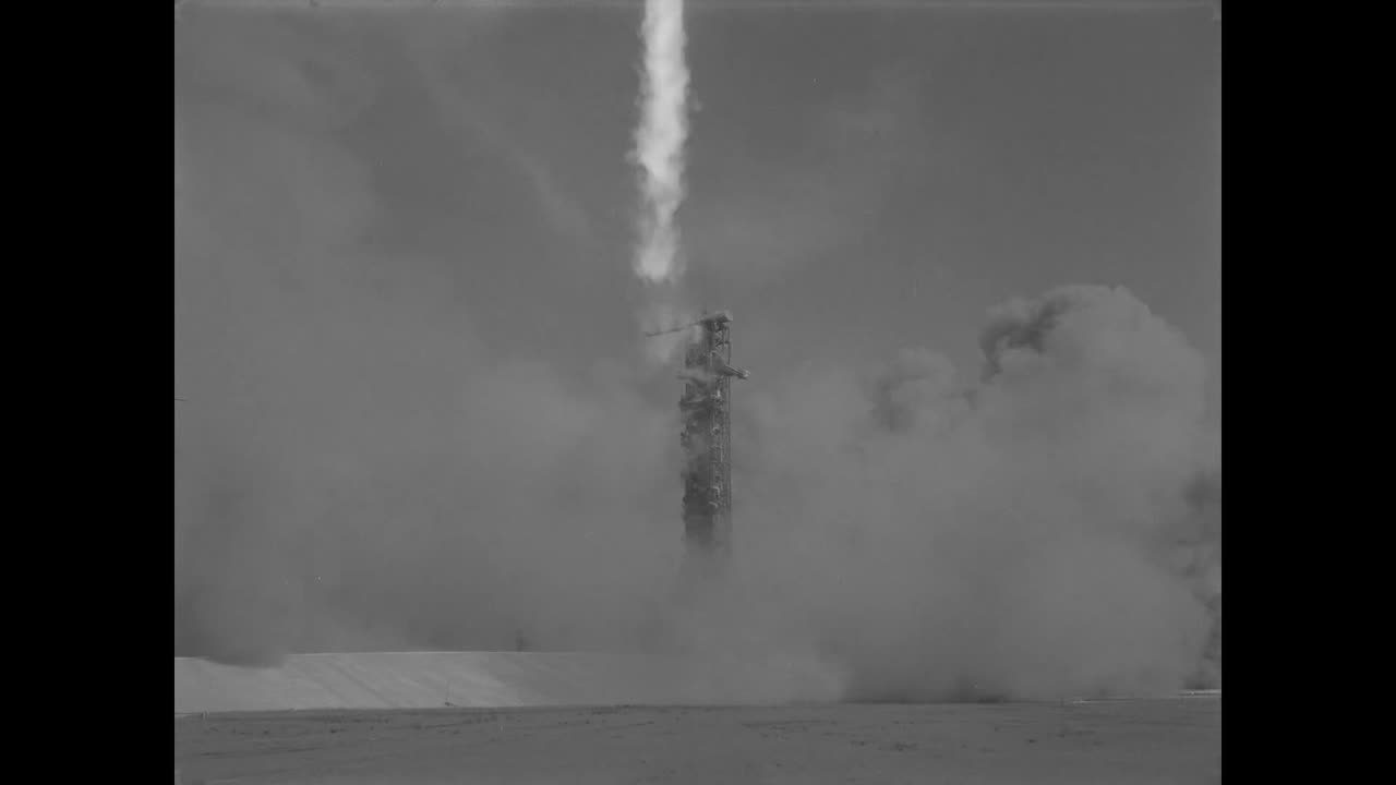 Apollo (11) Spacecraf... - Apollo (11) Spacecraft #107, Saturn V Rocket, AS-506, Launch - 255-s-4655