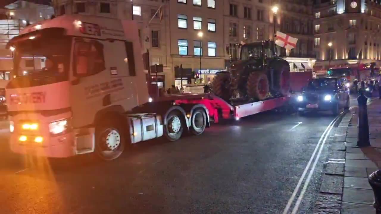 ΚΙΝΗΤΟΠΟΙΗΣΗ ΑΓΡΟΤΙΚΗ ΛΟΝΔΙΝΟ