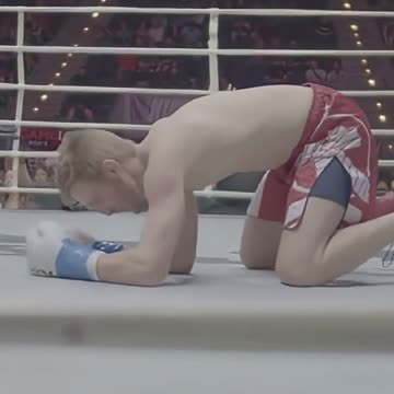 ROY JONES JR'S protégé Chris Young gets a TKO victory in his debut