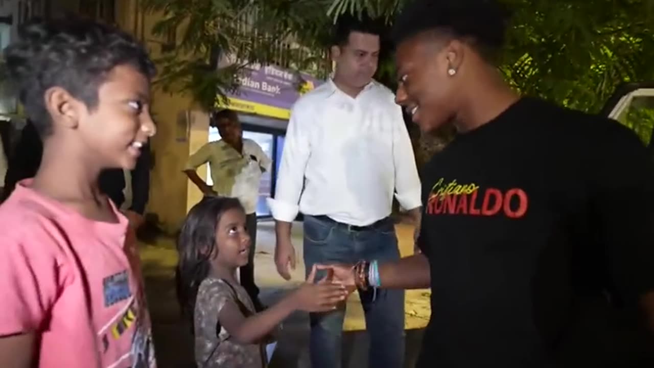 Ishowspeed's generosity in action_ giving back money to a local family