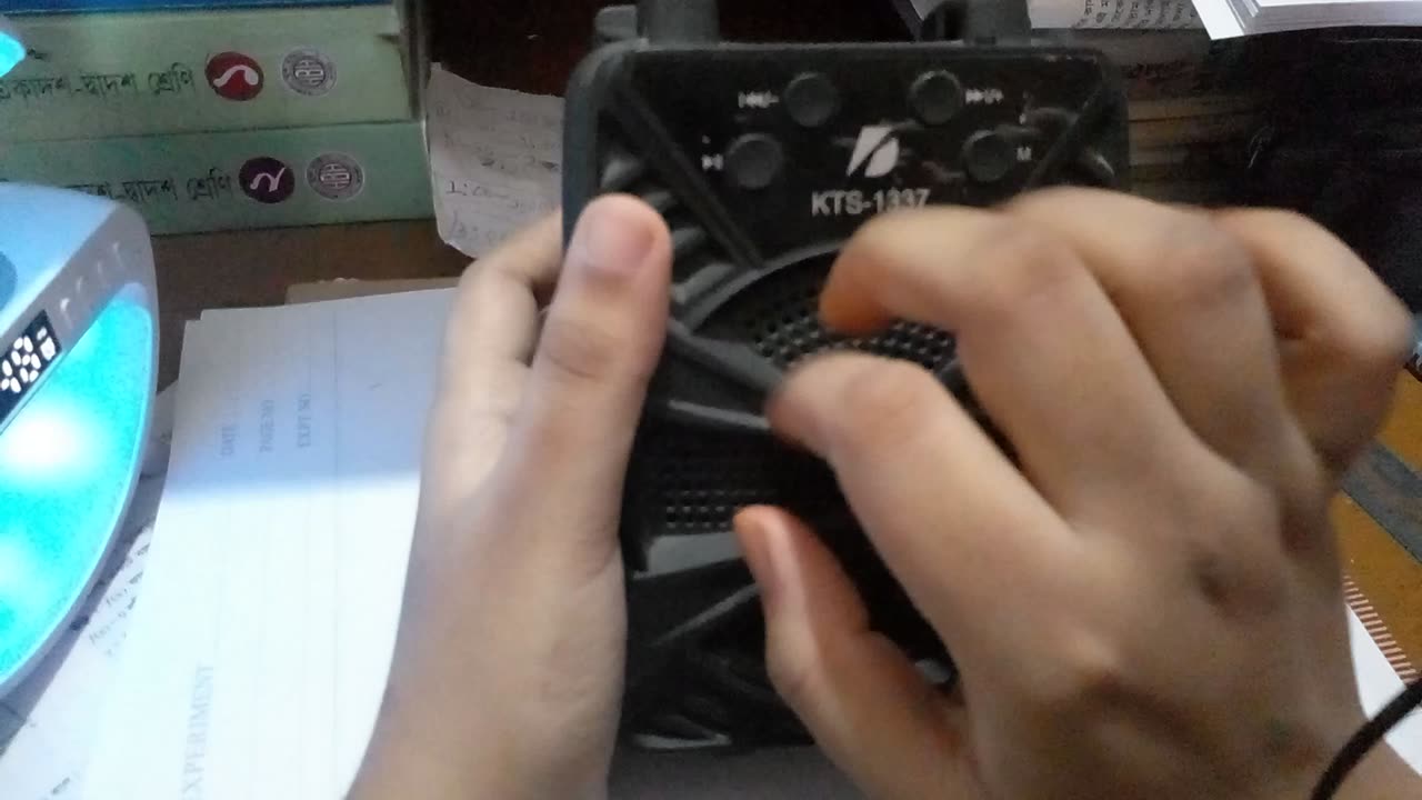 59 seconds sound box tapping and scratching ASMR!!