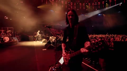 Alter Bridge - Addicted To Pain (Live At The Royal Albert Hall)