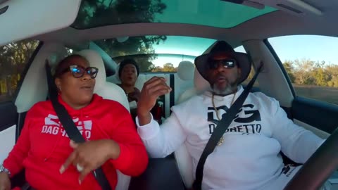 MIKAYLA SNATCHED SOMEBODY MONEY OUT OF THEIR HAND , PAPA E REACTION WAS...