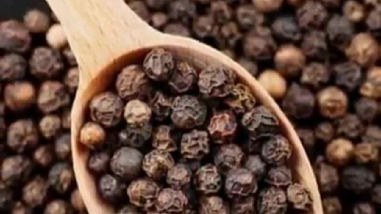 Two benefits of eating black pepper
