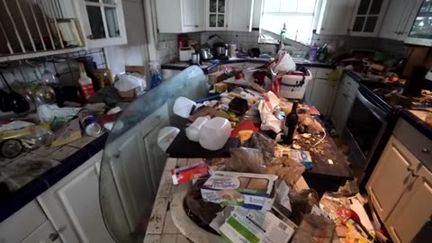 SECRET CLEANING MISSION – No one knew how bad it really was 😳_part6