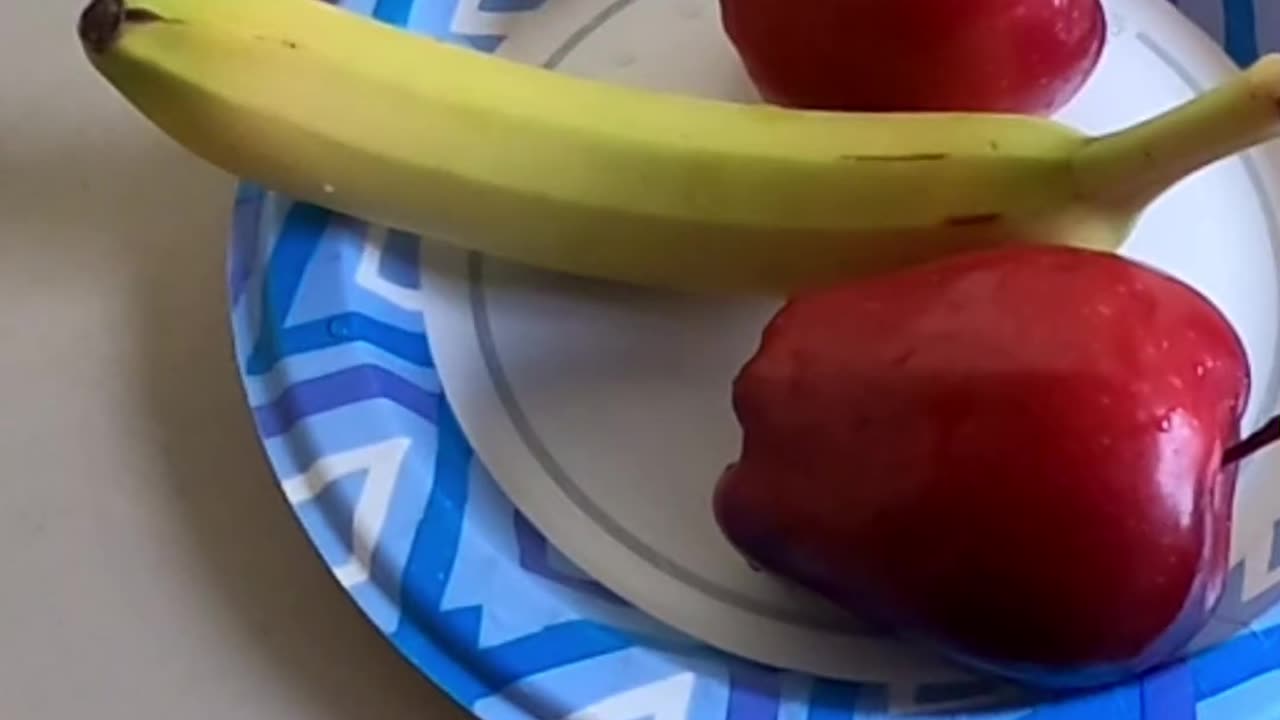 2 Apples And Banana
