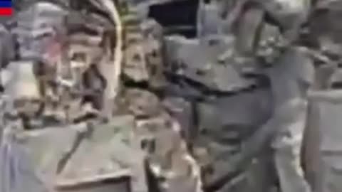 Shocking: Well-aimed Hit! Ukrainian FPV Drone Targeted Buggy Carrying Russian So