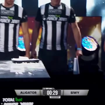 When David Fought Goliath In A Slap Match