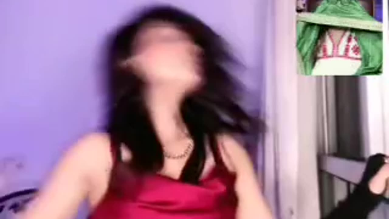 Indian item girl Megha karo Kala Tu Hi main Kala Chashma