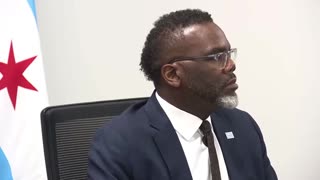 Chicago Mayor Johnson just got called out TO HIS FACE about his racist treatment of white residents