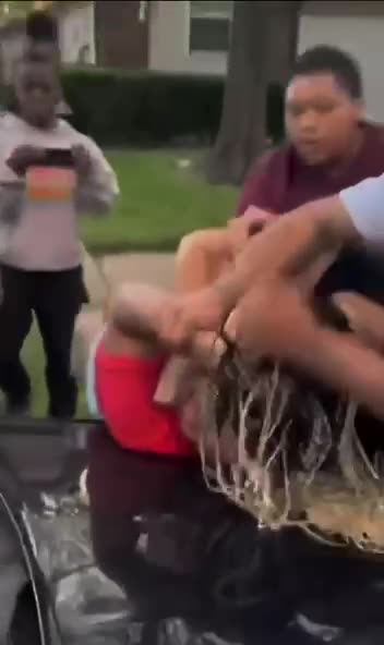 ASHELY CHOKES OUT ASHYRUS EX BOYFRIEND MAMA !!!