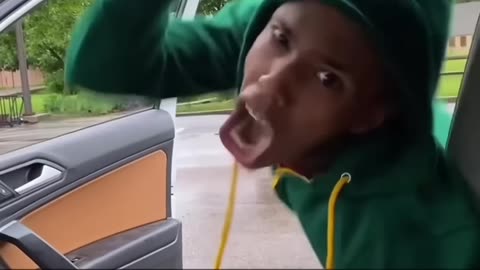 Smacking Strangers GONE WRONG⚠️