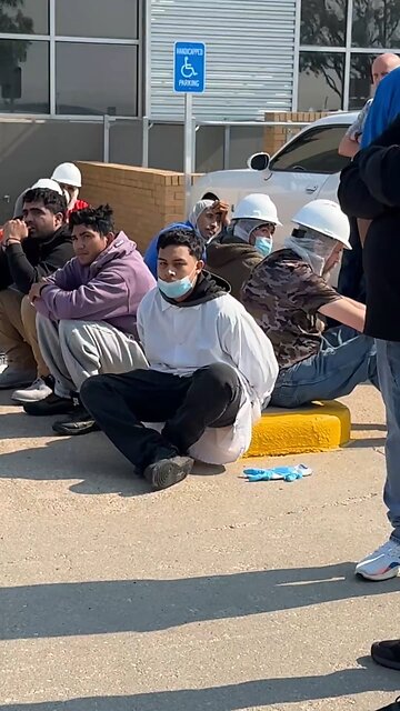 ICE conducts MASSIVE raid in Omaha, Nebraska