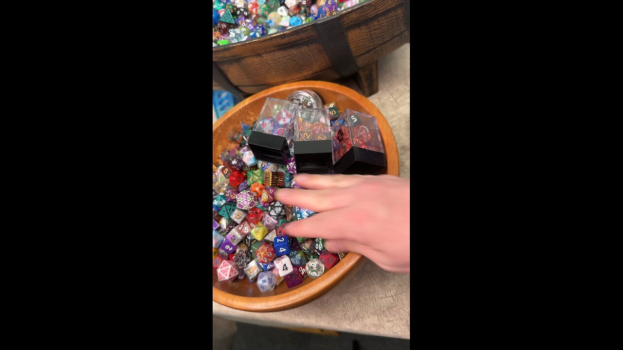 6 scoops for Kristen S!!!!!! #16725 & 26 #onelinkatatimeshop #scoops #dnd #dice