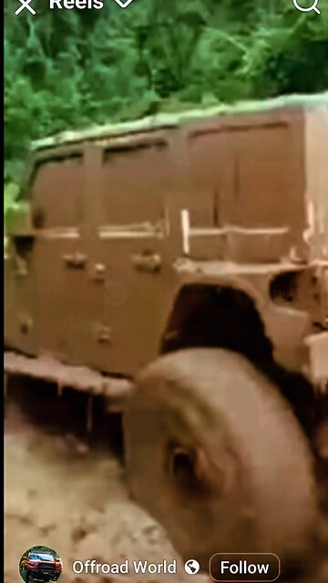 🔥 Jeep vs Mud: Who Wins This Battle?