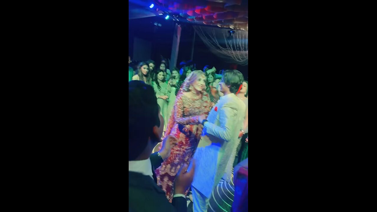 When You Are Single at a Wedding #explorepage #watchtillend #viralreel #deepthoughts #brokenheart #l