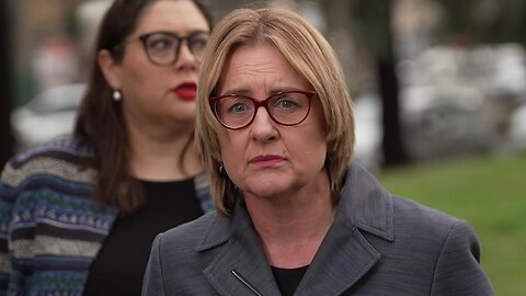 🔥 BUSHFIRES: Jacinta Allan has been heckled by a distraught Victorian resident