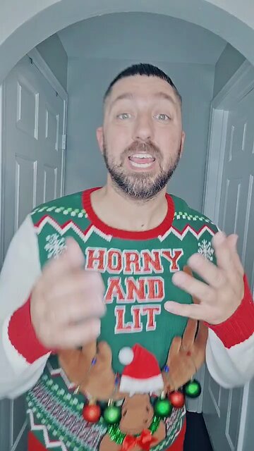 All i want for Christmas is P u $ $ y ✌🏻👅