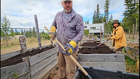 Our First Garden is Failing | Life Off Grid