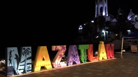 Mazatlán Malecon Sign & Nightlife (Sinaloa, Mexico) 4