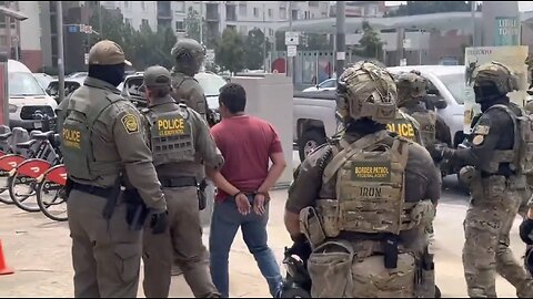 ICE-DHS AGENTS CONDUCT🏫👮‍♂️🚓🚶🏻🚨👲📸RAIDS DOWNTOWN LOS ANGELES🚔🚏🚶🏻👲💫