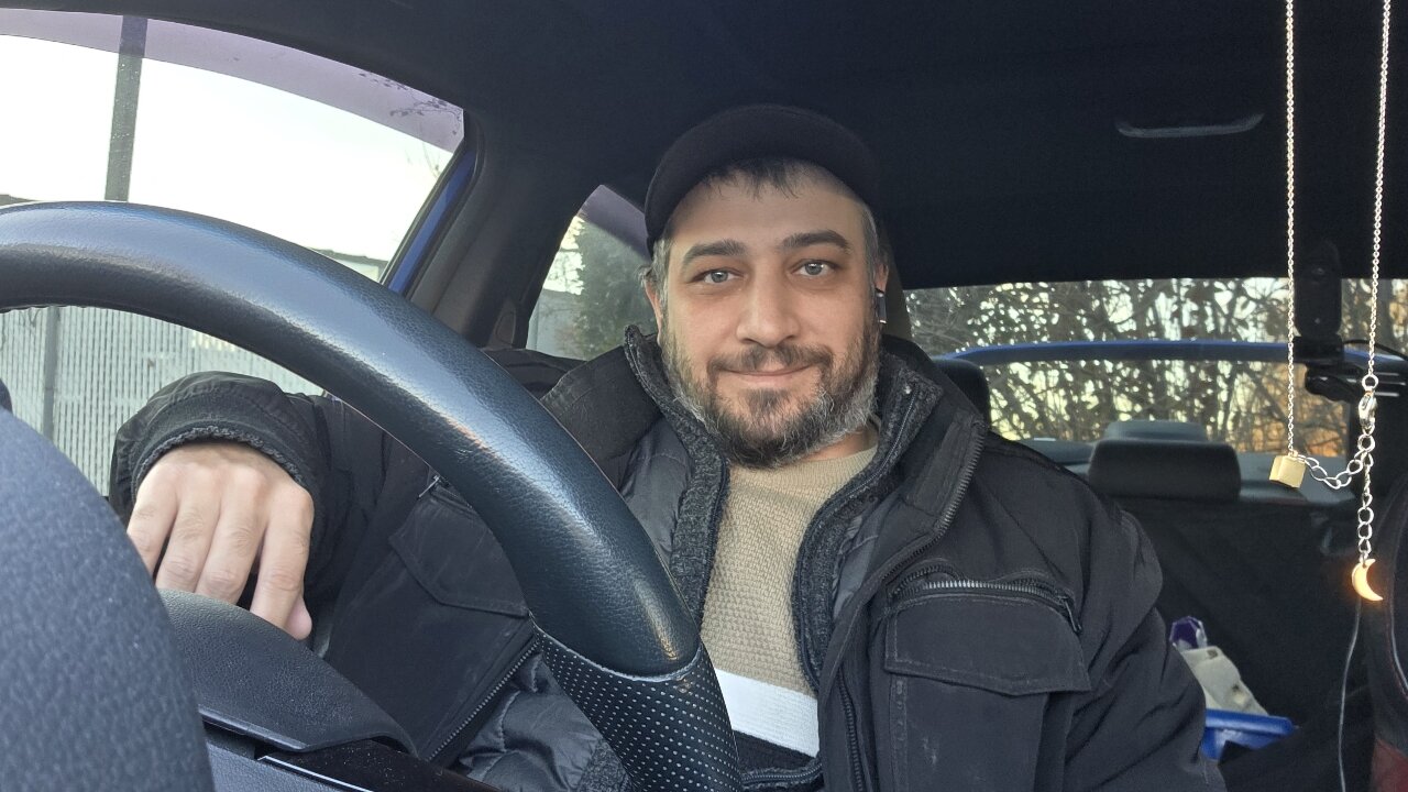 Daily Stream 🖕 😎 🖕 These Pigs Don't Tell The Truth No More...