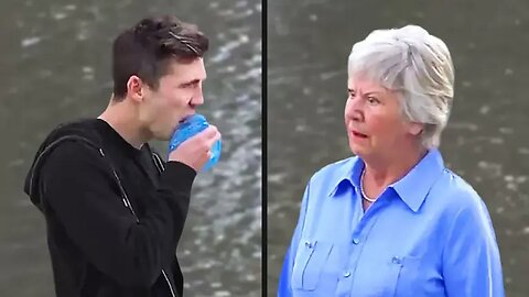 Your Daily Dose Of Internet - She Was Absolutely Disgusted