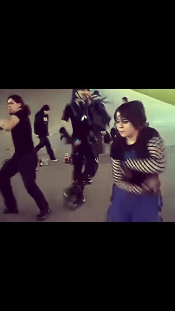 What’s going on here 😂