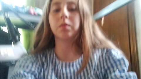 l,m back (disclaimer! l tried my best please don't hate)