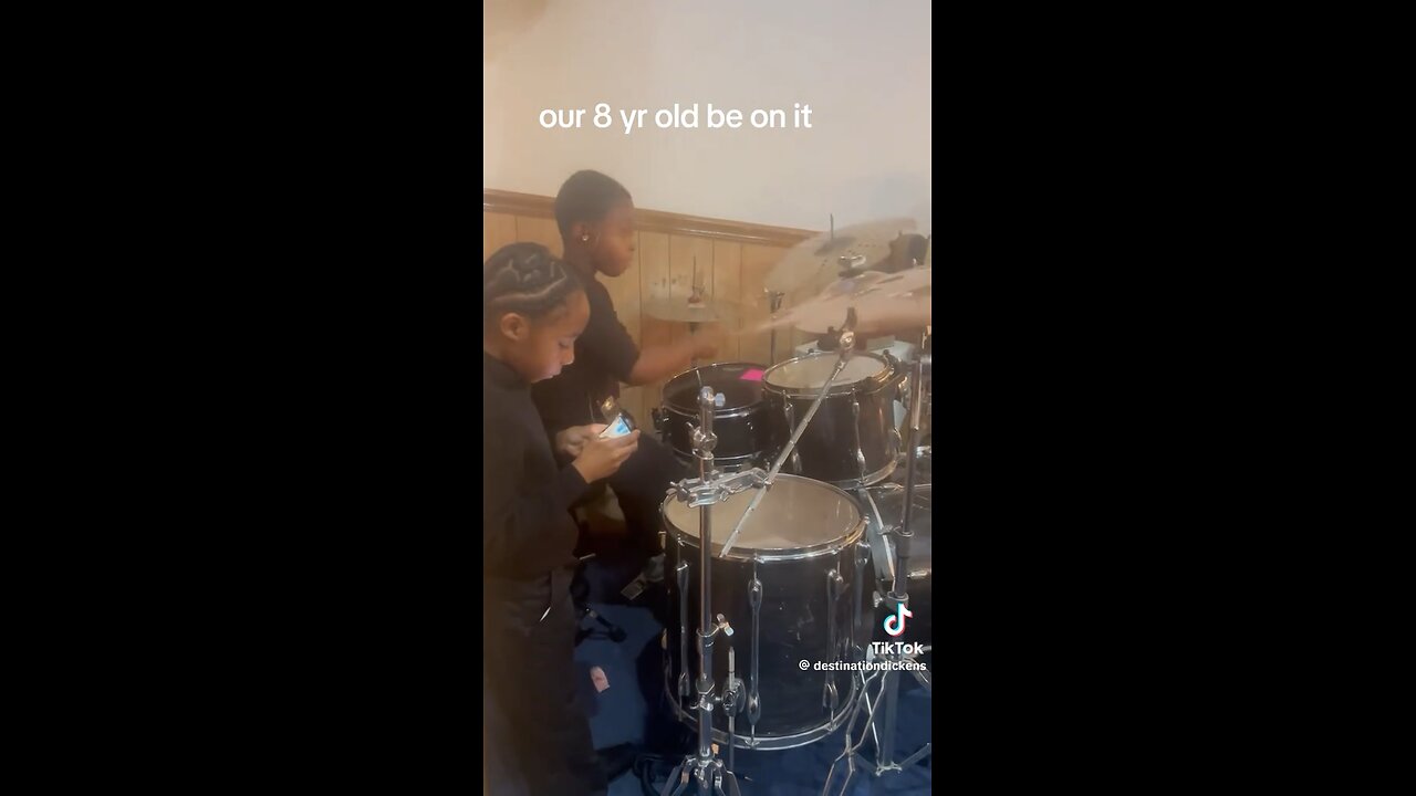 8 year old drum player 🥁🎶🎵🔥