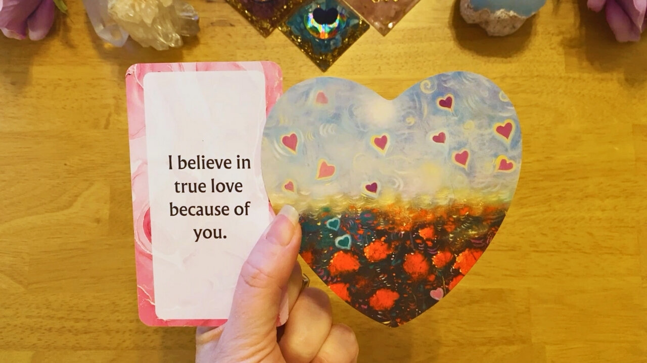 YOU MEAN THE WORLD TO ME ❤️ YOU'RE THE ONLY PERSON I HAVE EVER LOVED 🥰 (COLLECTIVE LOVE READING)