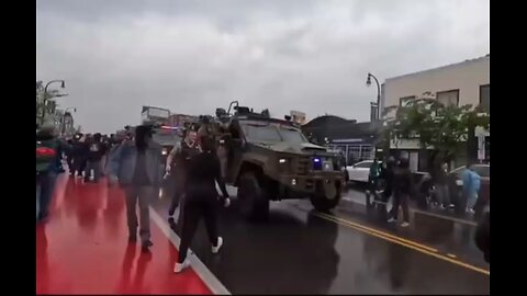 Minneapolis, Minnesota: FBI agents and anti ICE protestors are clashing again 👀