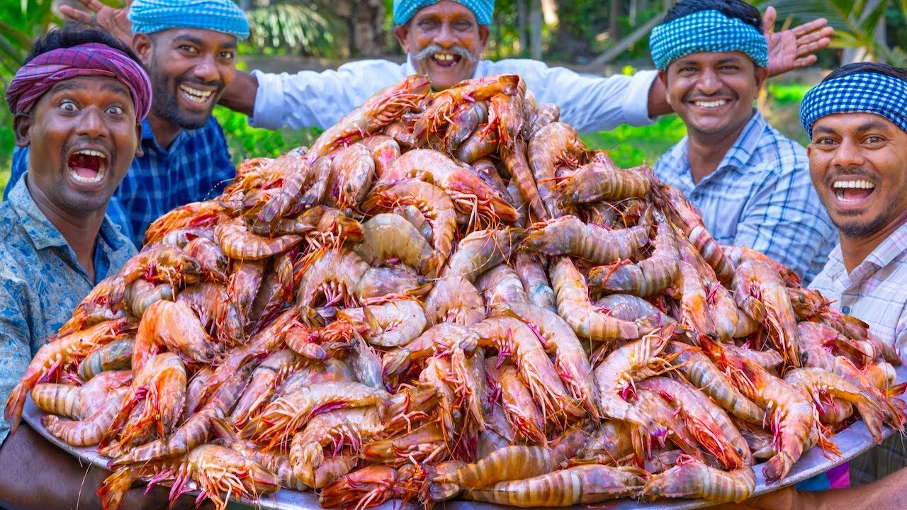 BUTTER GARLIC PRAWNS | Shrimp Roast with Butter | Spicy Prawn Recipe Cooking in Village