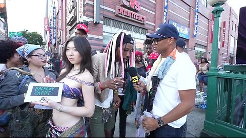 Don Lemon on the street in Harlem