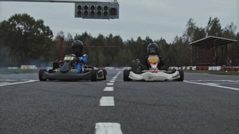 Formula 1 and 2 . Drag race 🎶