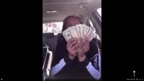 Idiot fanning out loads of cash probably from crime, gets robbed making video