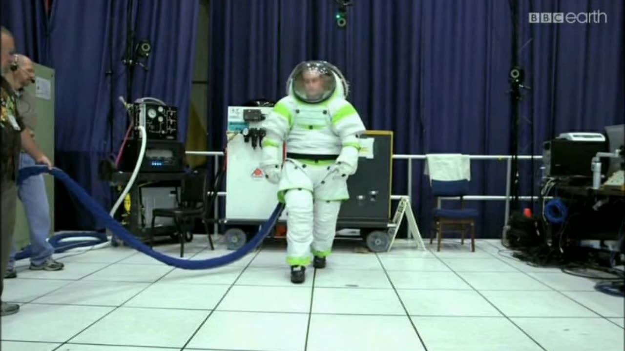 DOTRZEĆ NA MARSA dokument pl