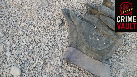 Hikers Stumble Upon a Disturbing Discovery That Uncovered a Chilling Mystery
