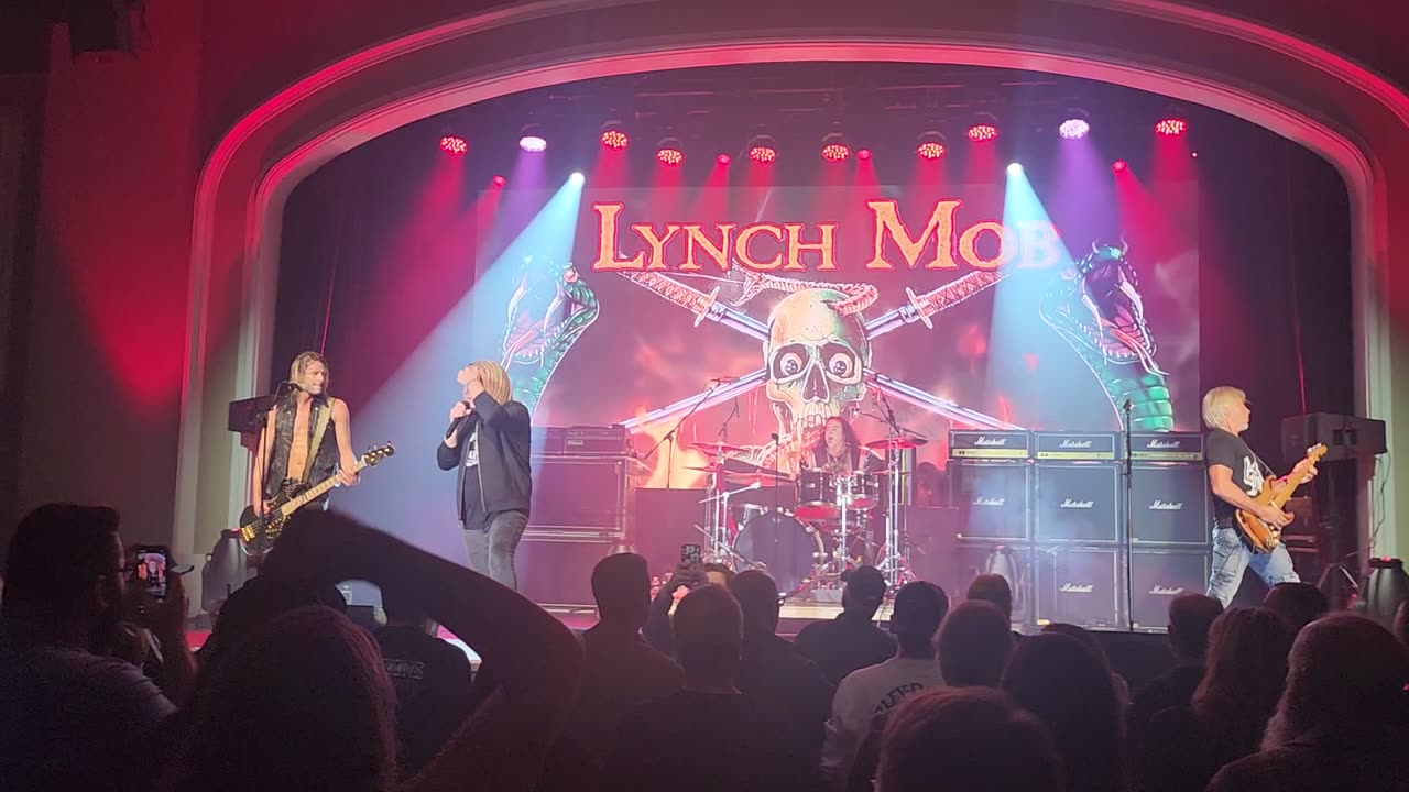 Lynch mob ( live)