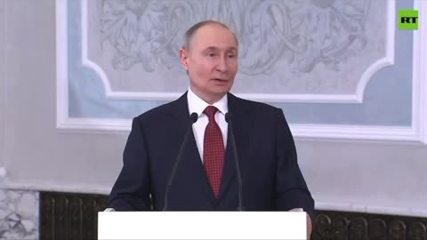 Rusijos prezidentas Putinas giria JAV prezidentą Trampą.