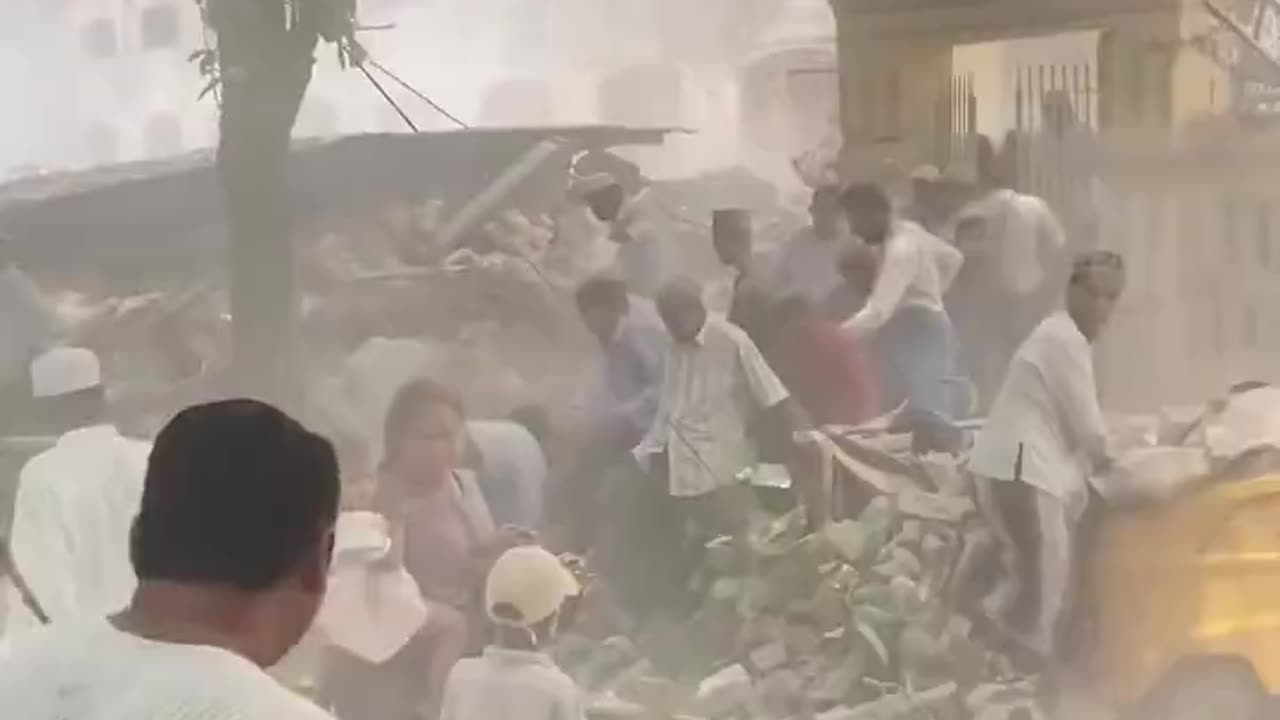 At least 1,002 dead, 2,376 injured from powerful 7.7 magnitude earthquake in