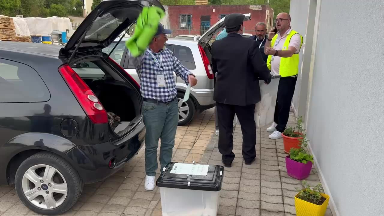 Kutia e zgjedhjeve pa kapak