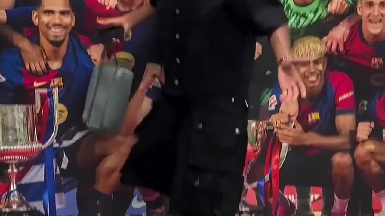 Ronald Araujo Mocks Lamine Yamal’s Flashy Boots