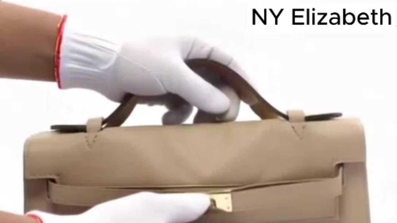 HERMES POCHETTE KELLY MINI HANDBAG SWIFT LEATHER BEIGE – Compact Luxury